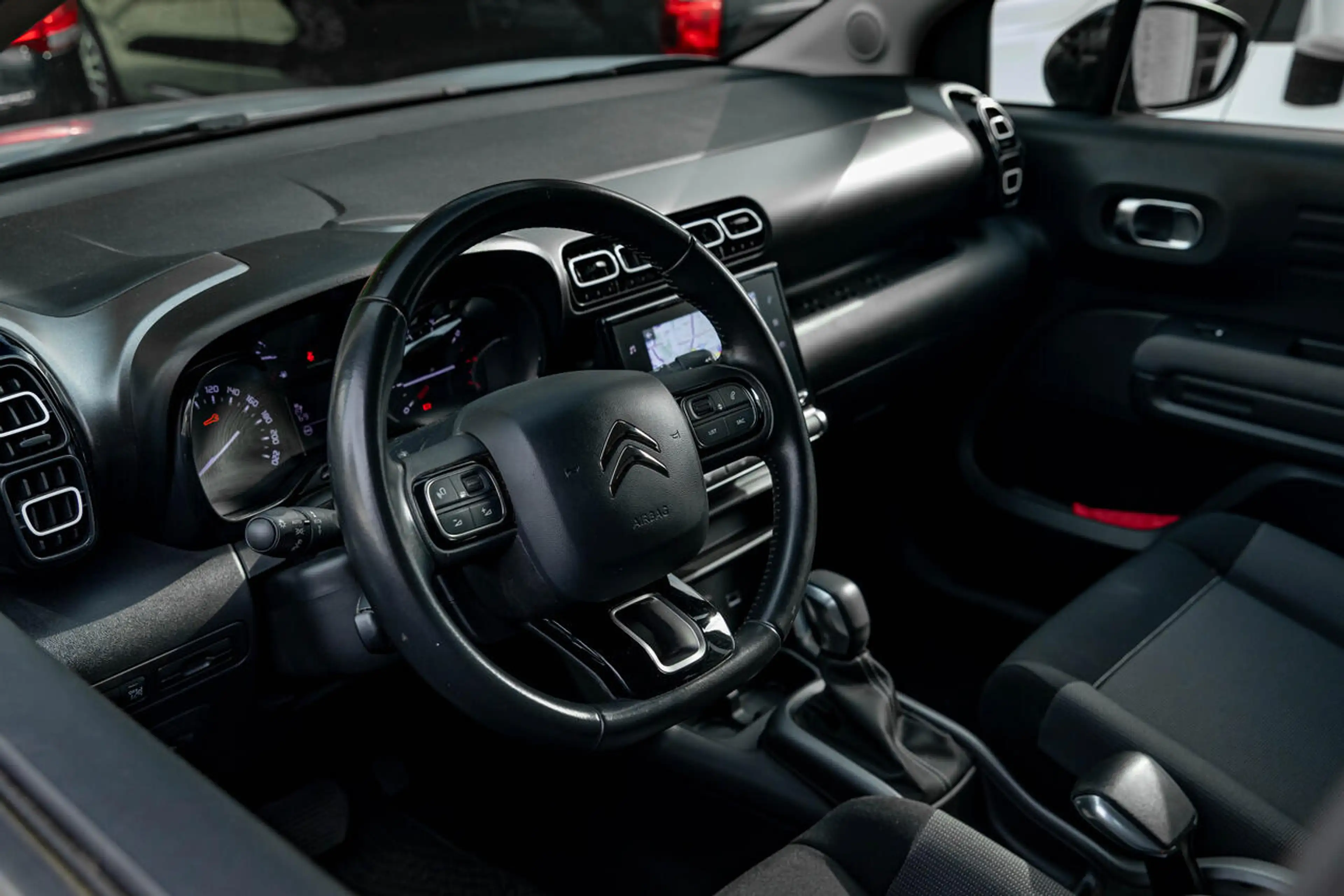 Citroen C3 Aircross 130 PK AT | MAX | Camera | Navi | Airco | HUD |... — photo 9