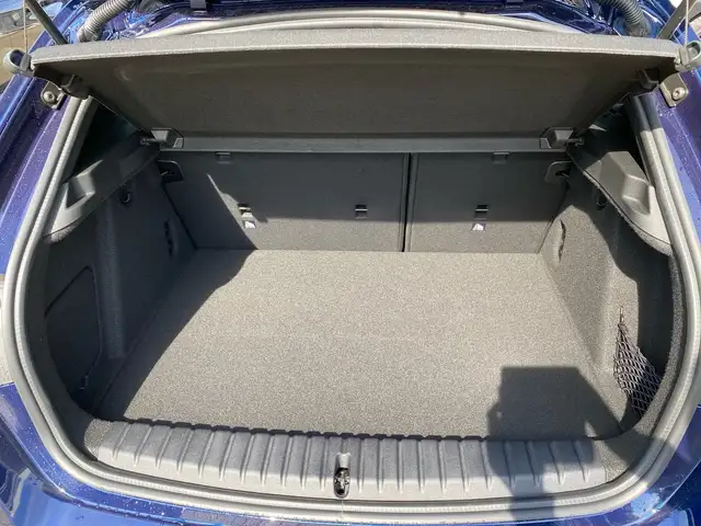BMW 1 Series view 12