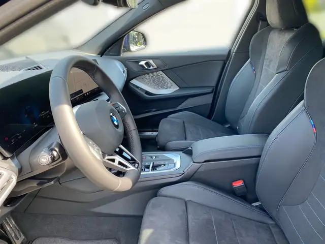 BMW 1 Series view 7