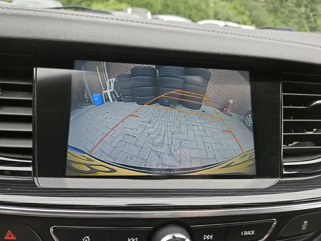 Opel Insignia view 25