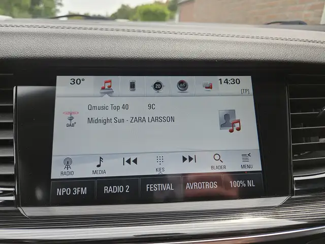 Opel Insignia view 9