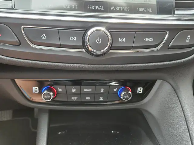 Opel Insignia view 13
