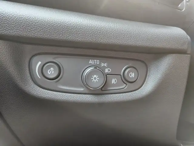 Opel Insignia view 19