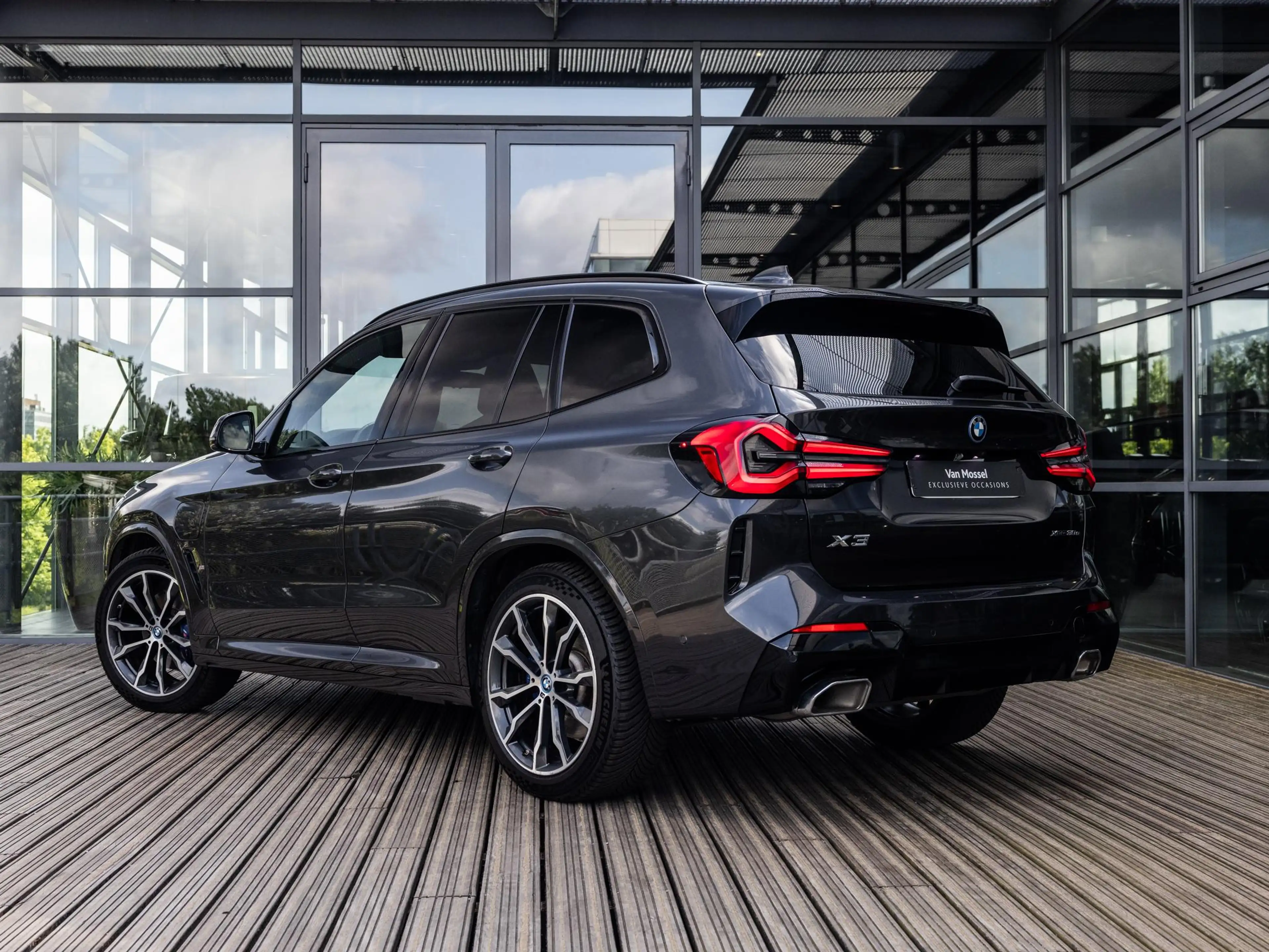 BMW X3 xDrive30e High Executive | M-SPORT | 20 INCH | HAR — photo 4