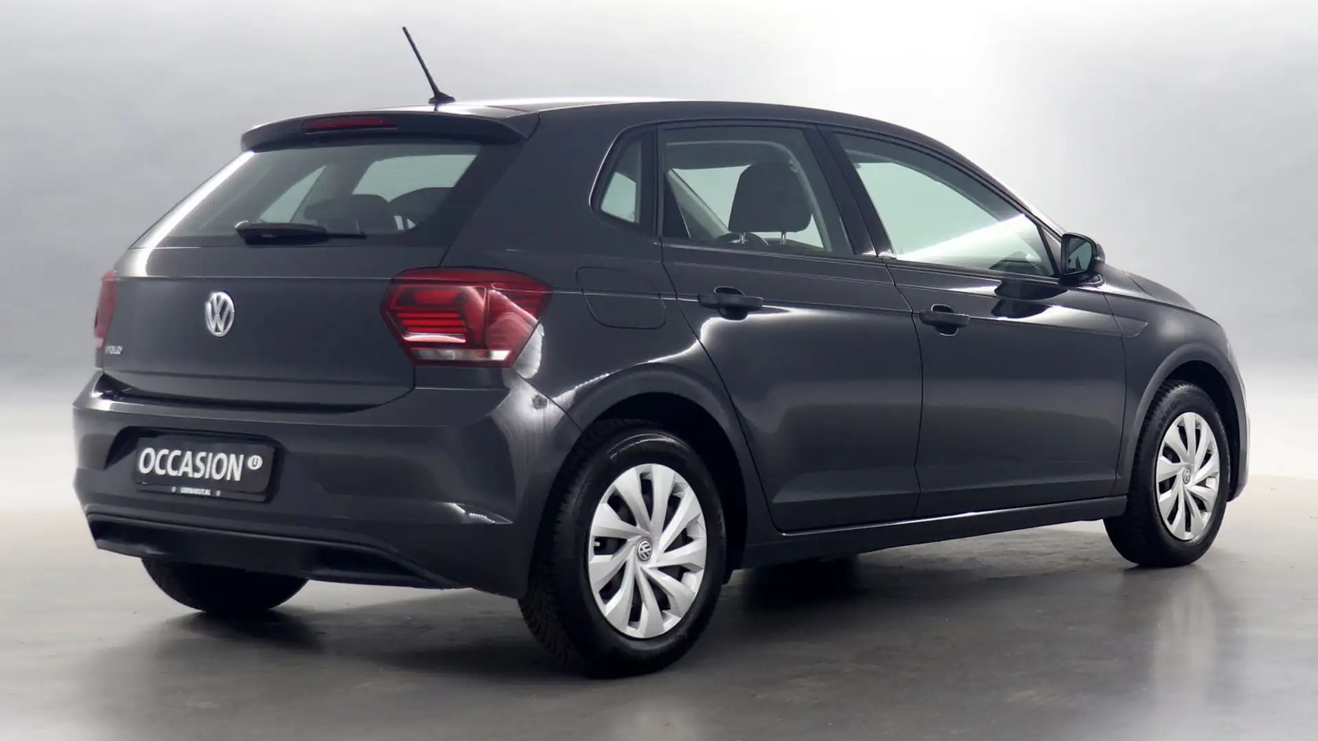 Volkswagen Polo 1.0 MPI 80pk Comfortline / Navigatie via App Conne Grijs - 2