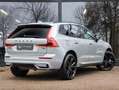 Volvo XC60 2.0 T6 AWD Plus Dark 360 cam Harman Kardon Gris - thumbnail 3