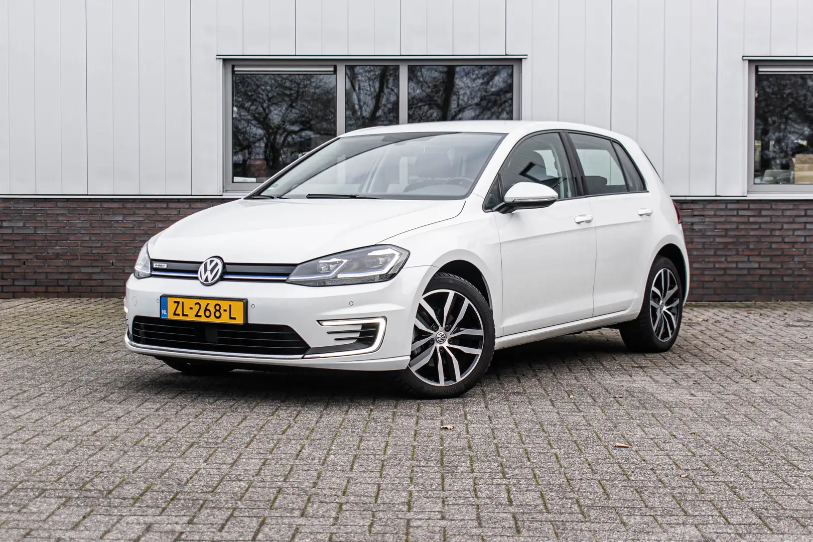 Volkswagen e-Golf | Apple CarPlay Tijdelijke Black friday deal, nu v Wit - 1