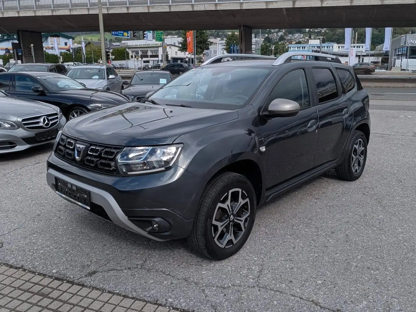 Dacia Duster Prestige 4WD NAVI RÜCKFCAMERA ALUFELGEN UVW... - 1