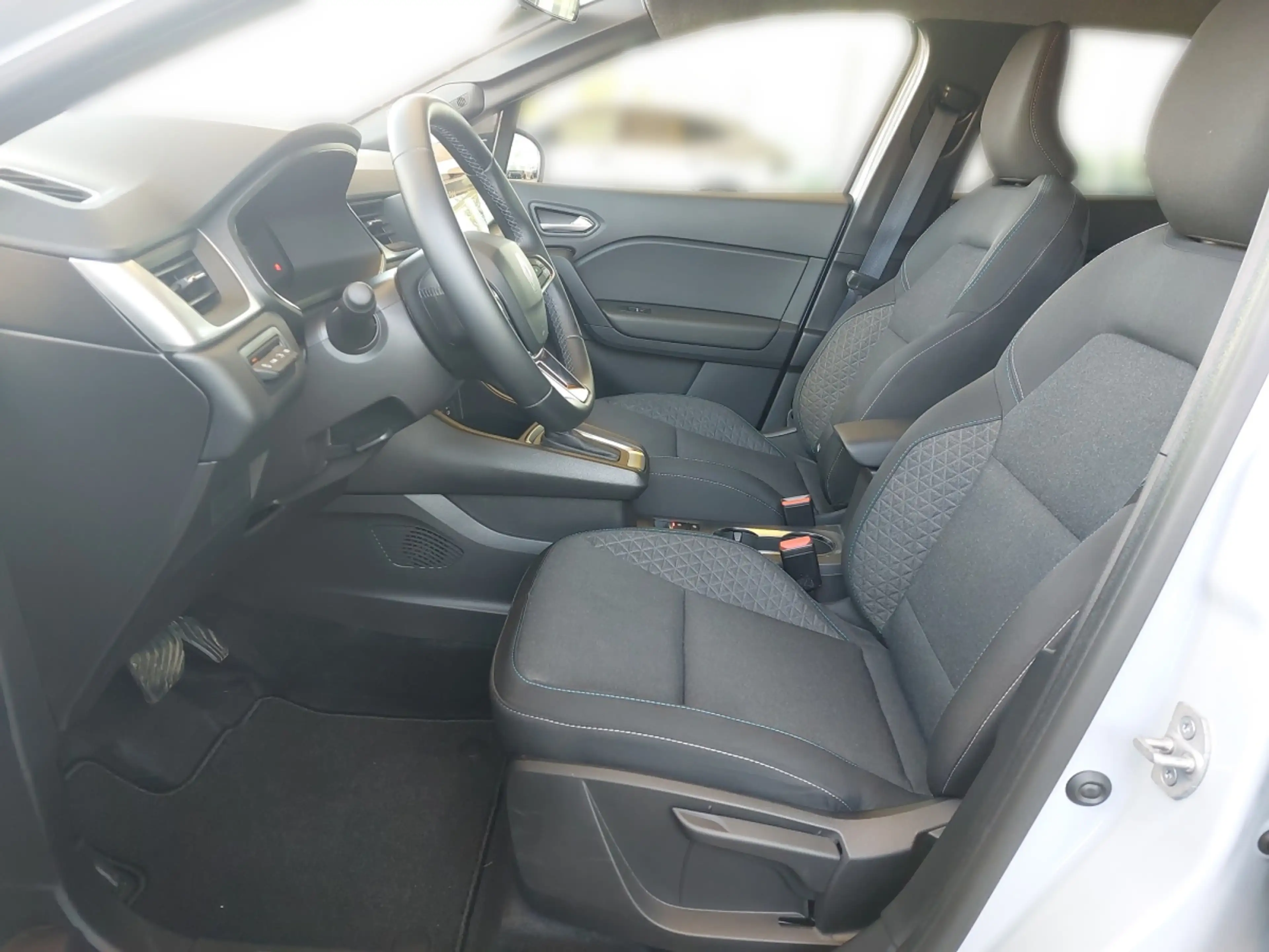 Renault Symbioz E-Tech Hybrid 145 Evolution Aut. — photo 5
