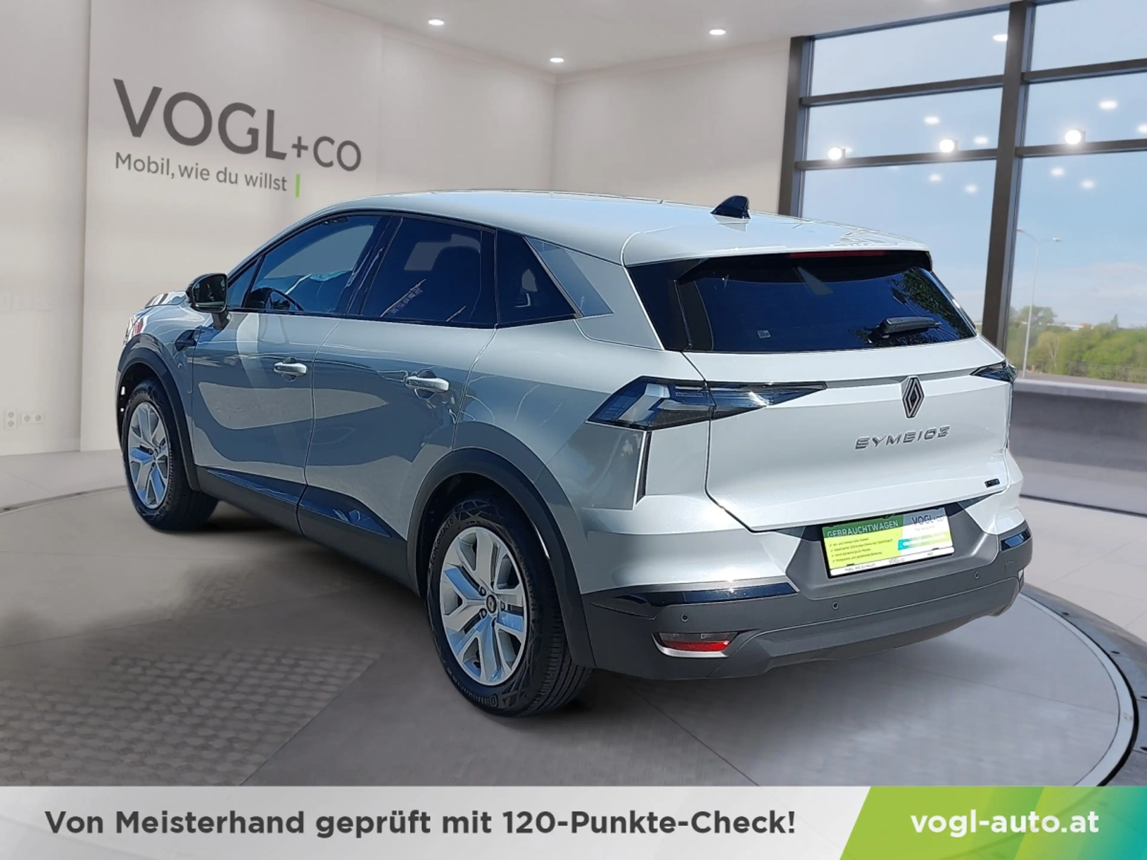 Renault Symbioz E-Tech Hybrid 145 Evolution Aut. — photo 3