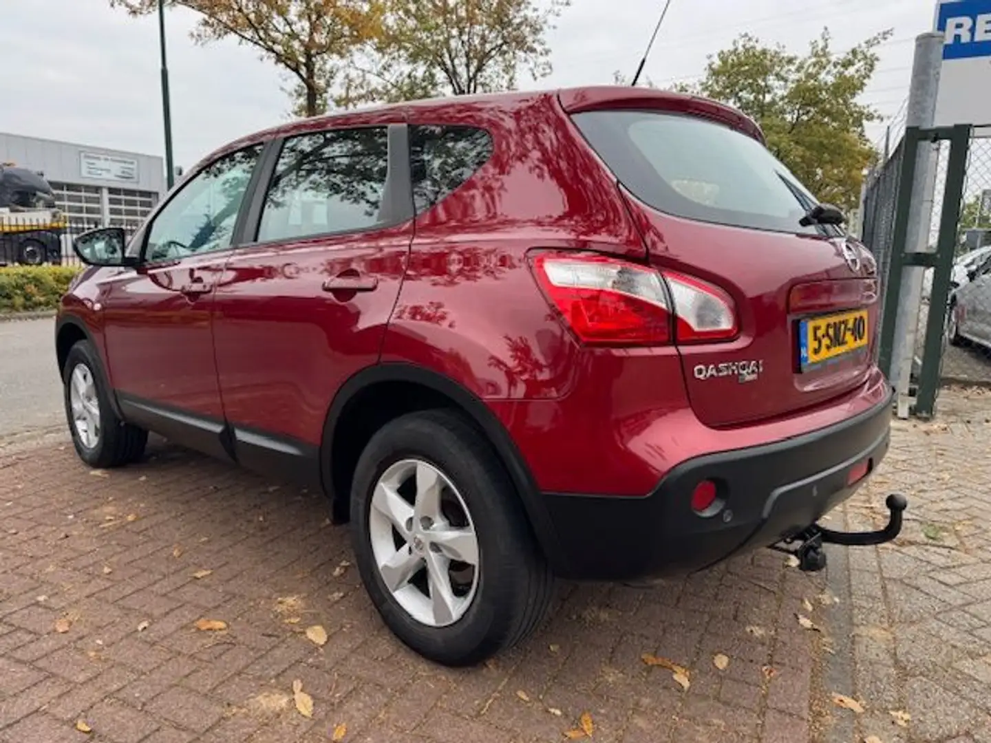 Nissan Qashqai 1.6 Visia 188.000km Airco,Cruisecontrol Rood - 2