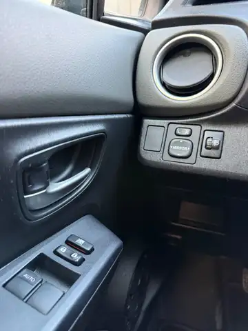 Toyota Yaris view 11