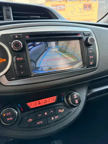 Toyota Yaris view 10