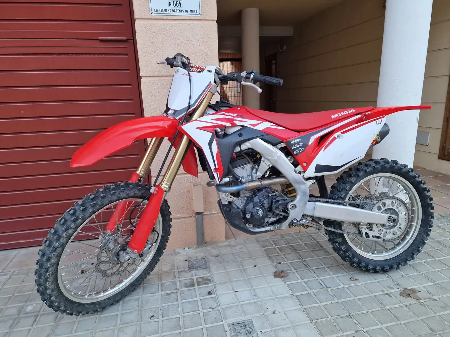 Honda CRF 250 Rojo - 1