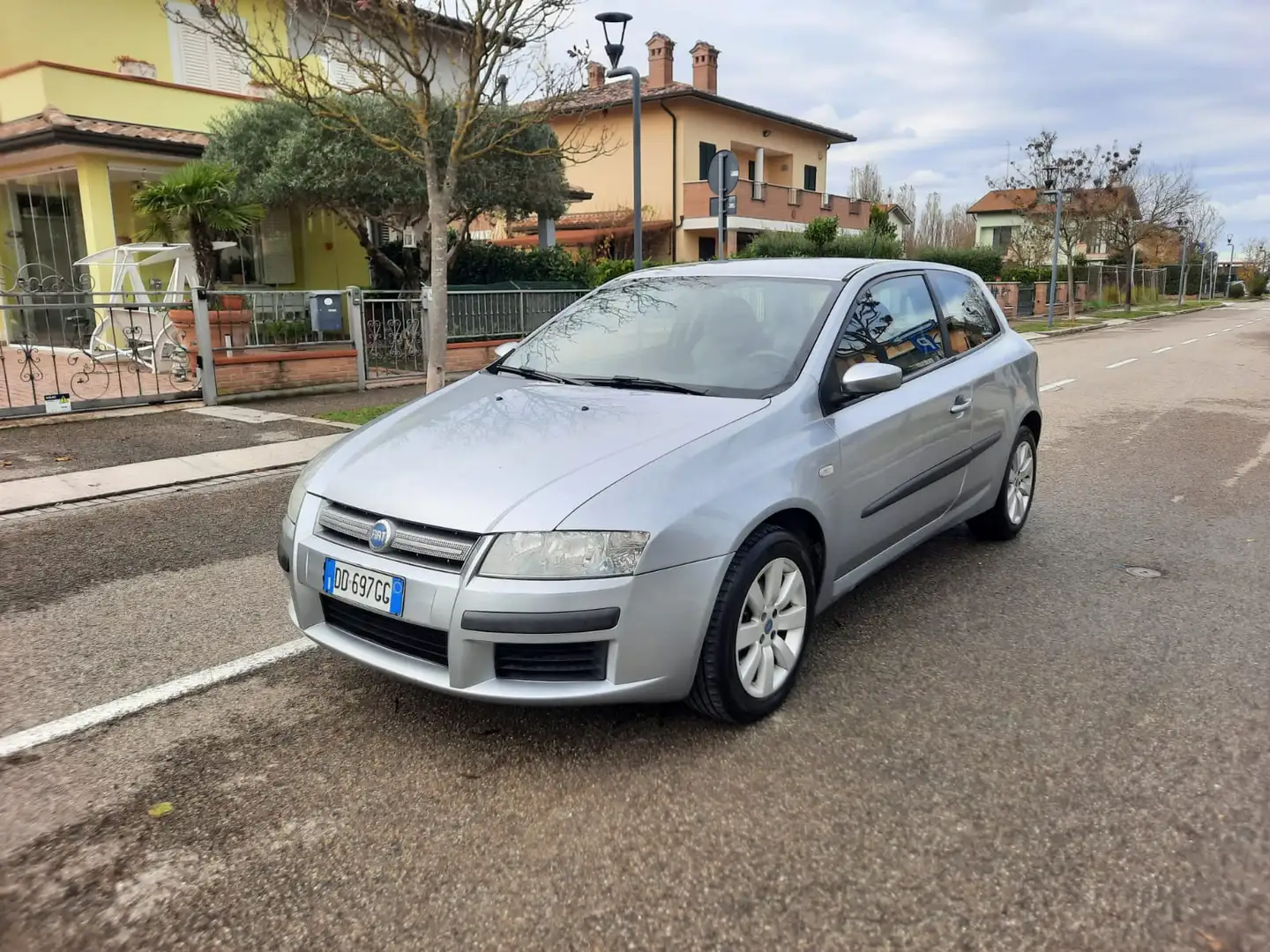 Fiat Stilo 1.9 JTD Multijet 8V Dynamic - 1