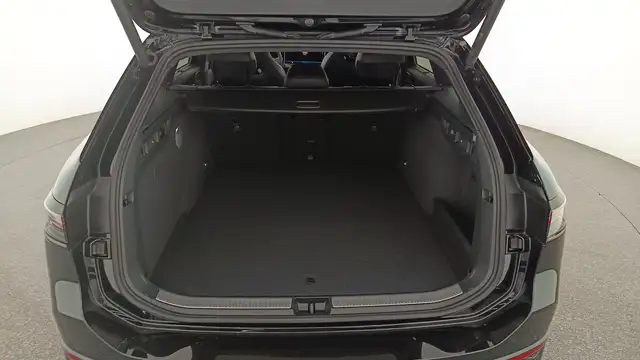 Volkswagen Passat view 7
