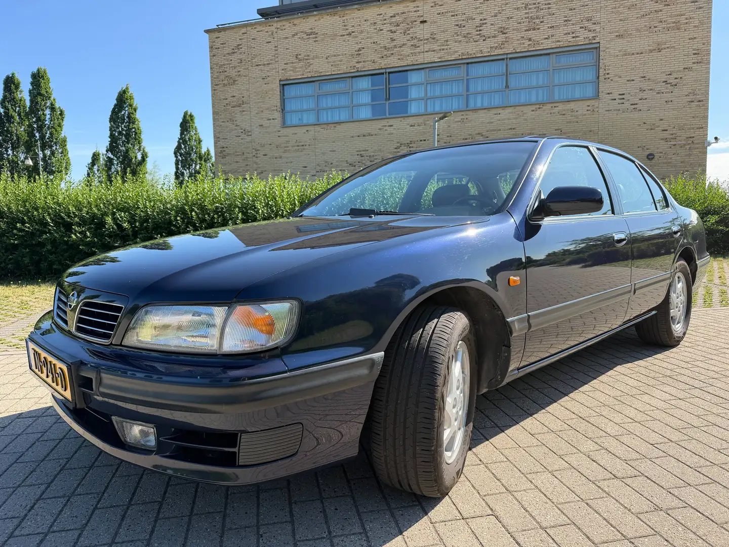 Nissan Maxima Maxima 2.0 V6 SE Blau - 2