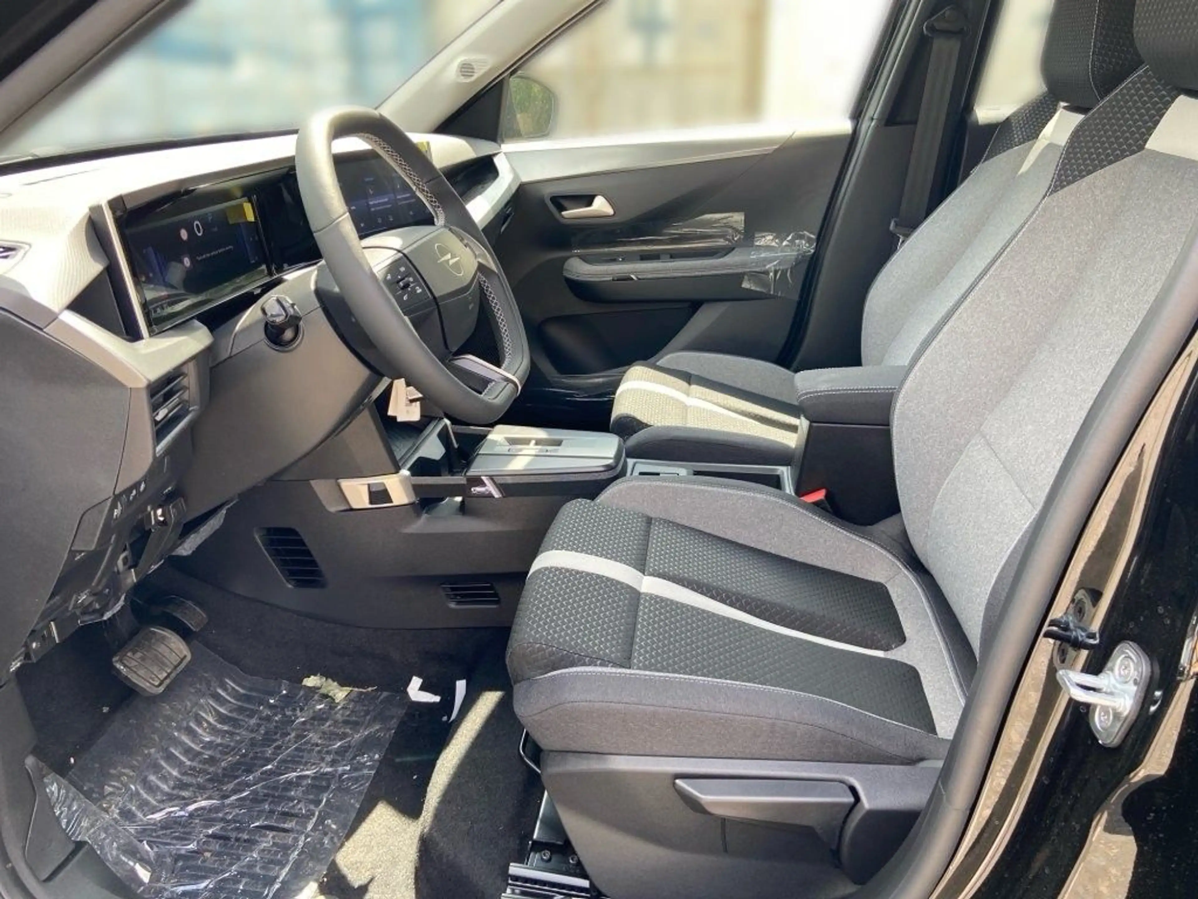 Opel Frontera Ultimate | Navi | Heizb WSS | LED | PDC — photo 3