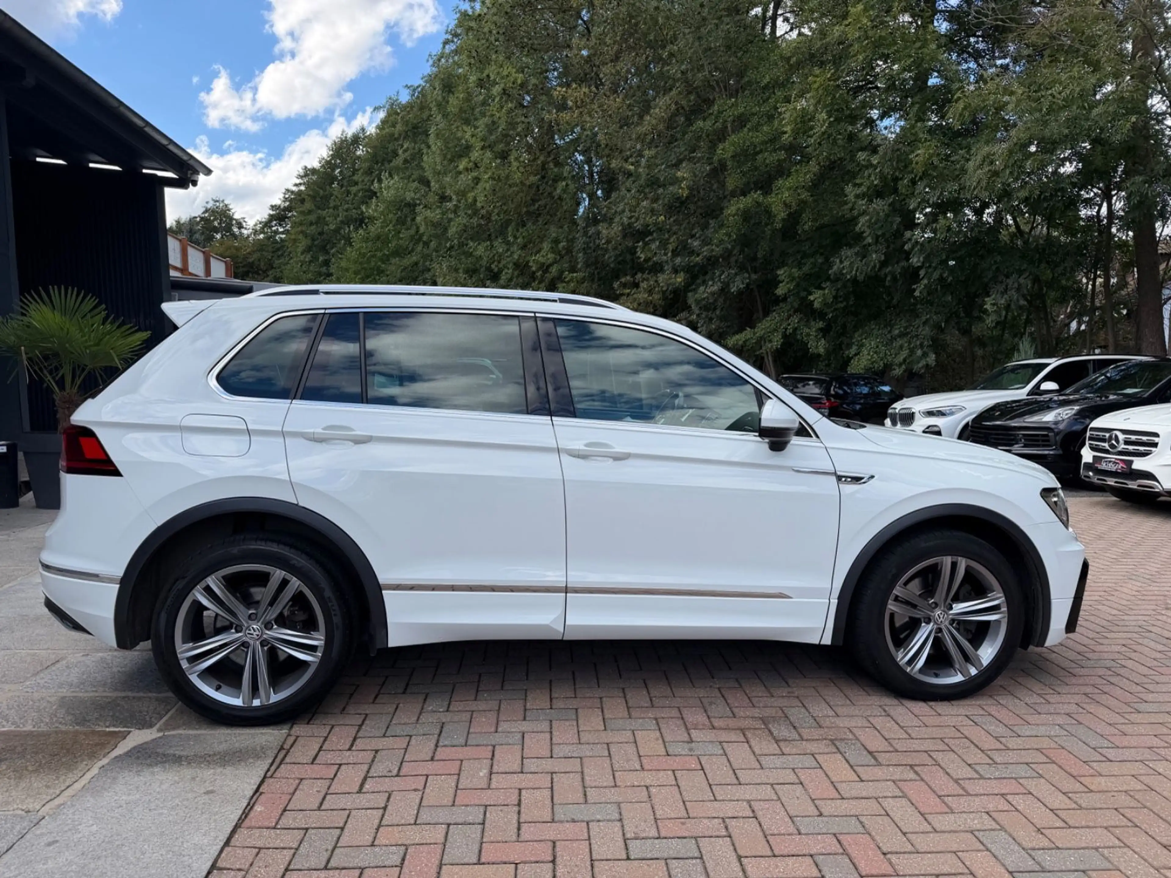 Volkswagen Tiguan Highline 2.0 TDI 4Motion 1.Hand Panorama — photo 5