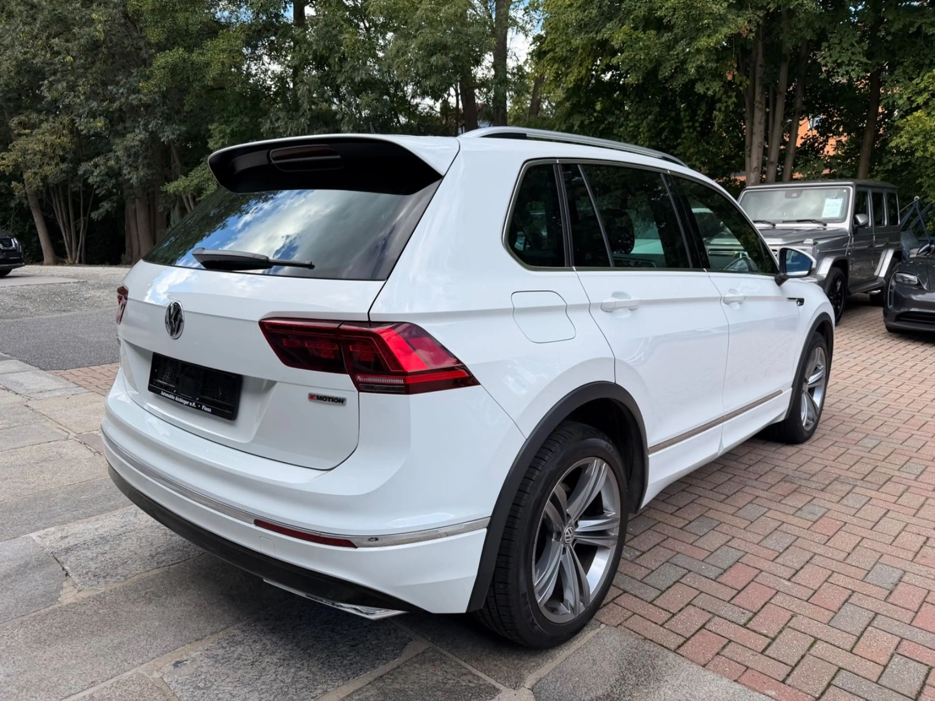 Volkswagen Tiguan Highline 2.0 TDI 4Motion 1.Hand Panorama — photo 6