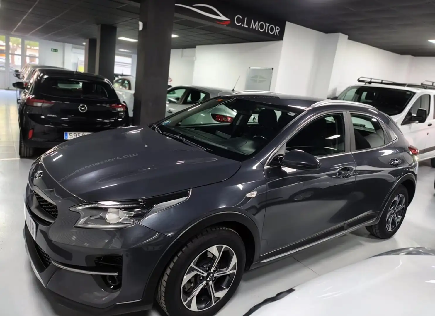 Kia XCeed 1.6 MHEV iMT Drive 100kW (136CV) Negro - 1