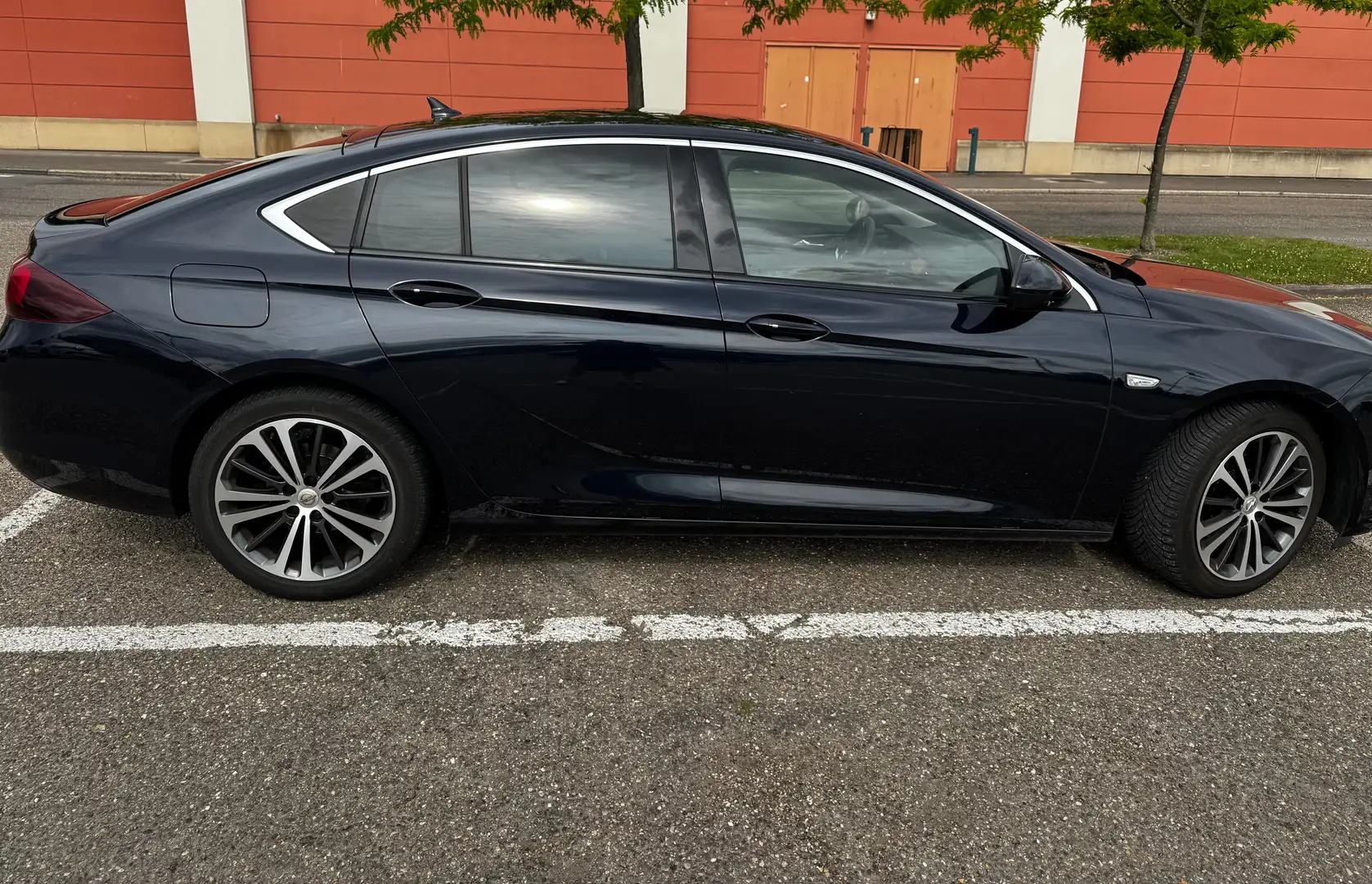 Opel Insignia Insignia Grand Sport 1.6 Diesel Innovation Bleu - 2