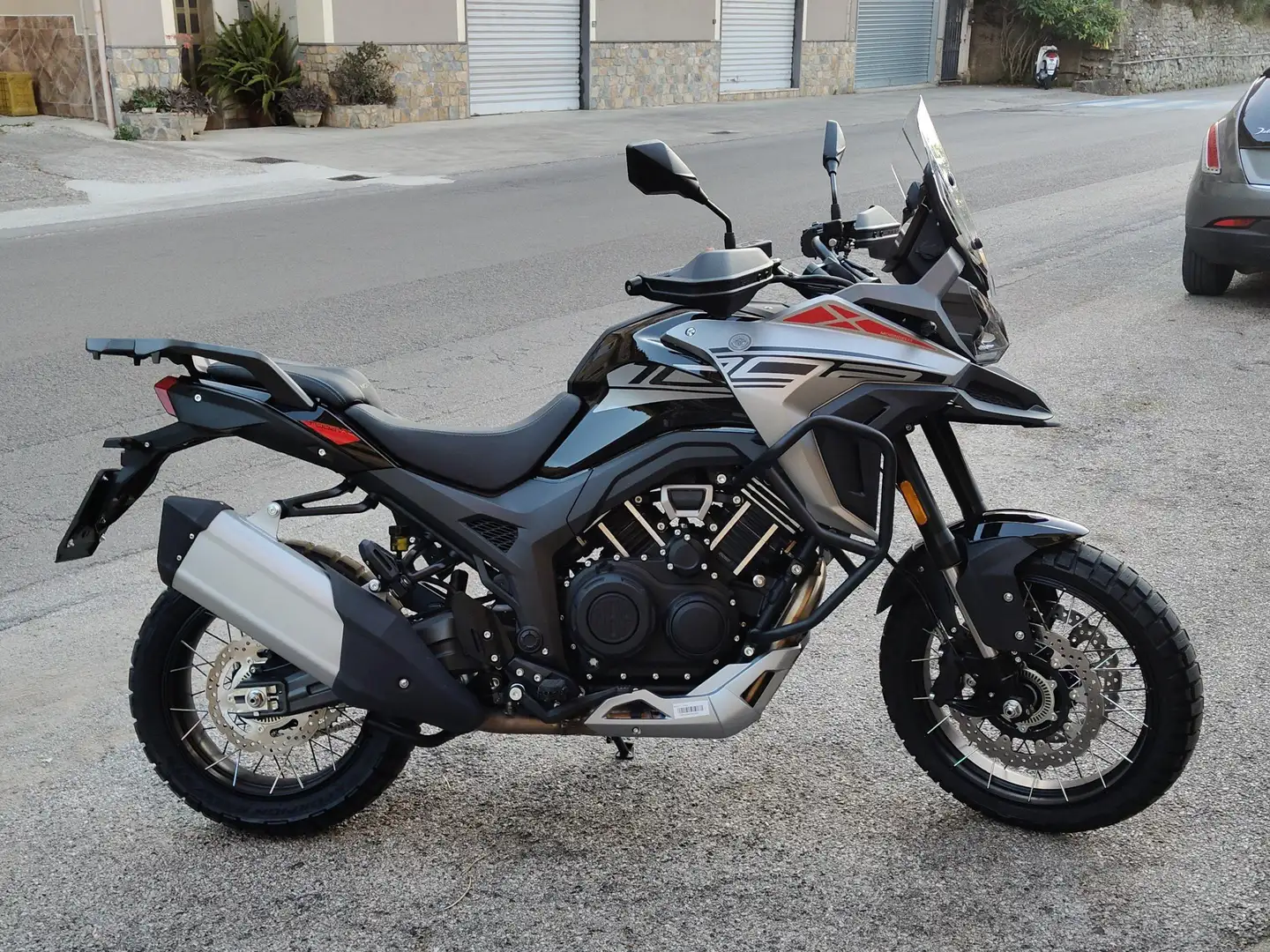 MBP C1002V T1002vx Negro - 1