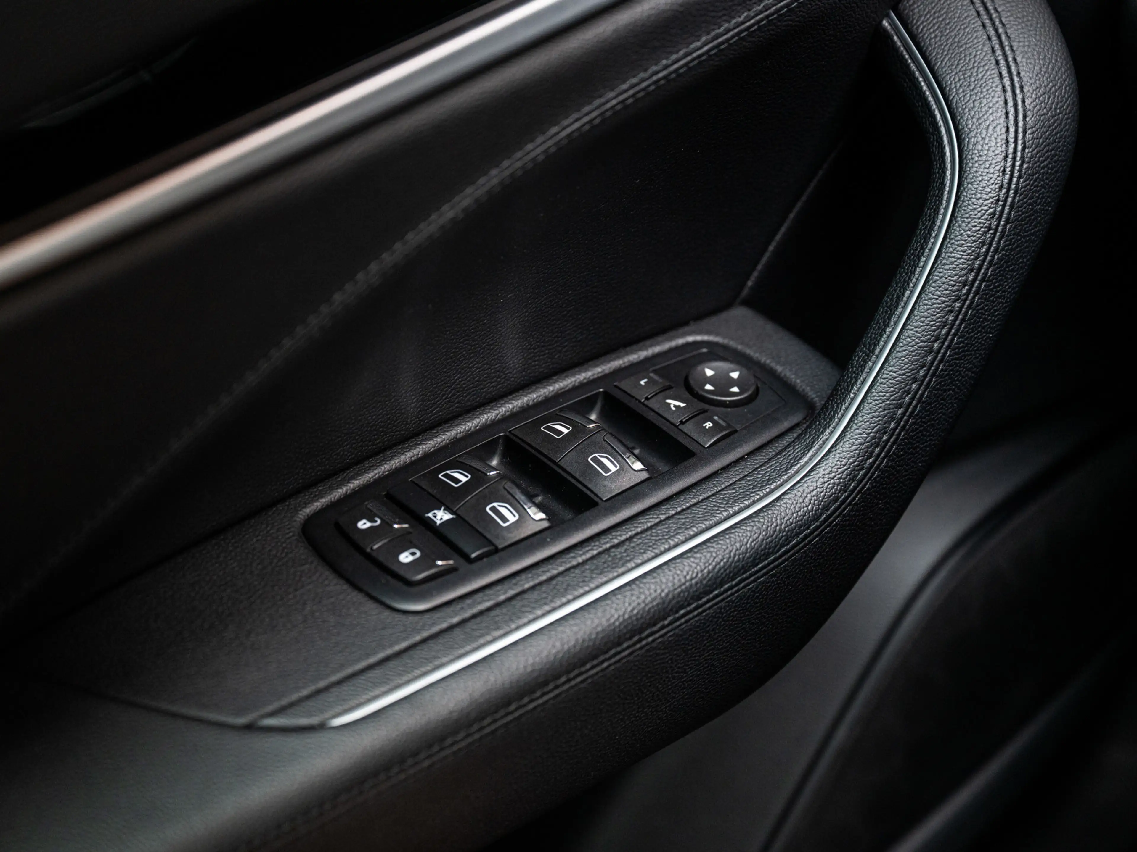 Maserati Levante 3.0 V6 S AWD 430pk |Panoramadak|Luchtvering|Keyles — photo 5