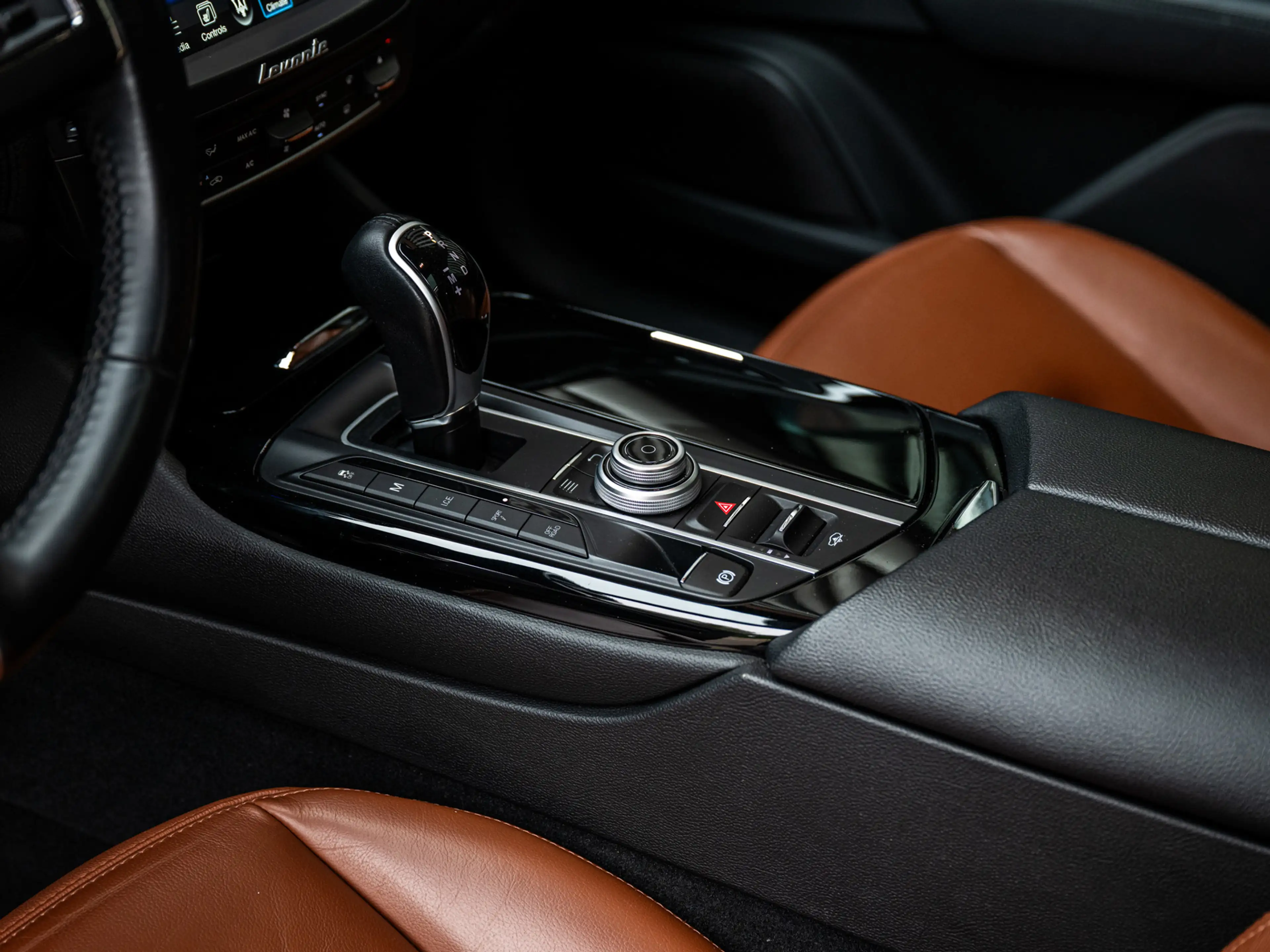 Maserati Levante 3.0 V6 S AWD 430pk |Panoramadak|Luchtvering|Keyles — photo 14