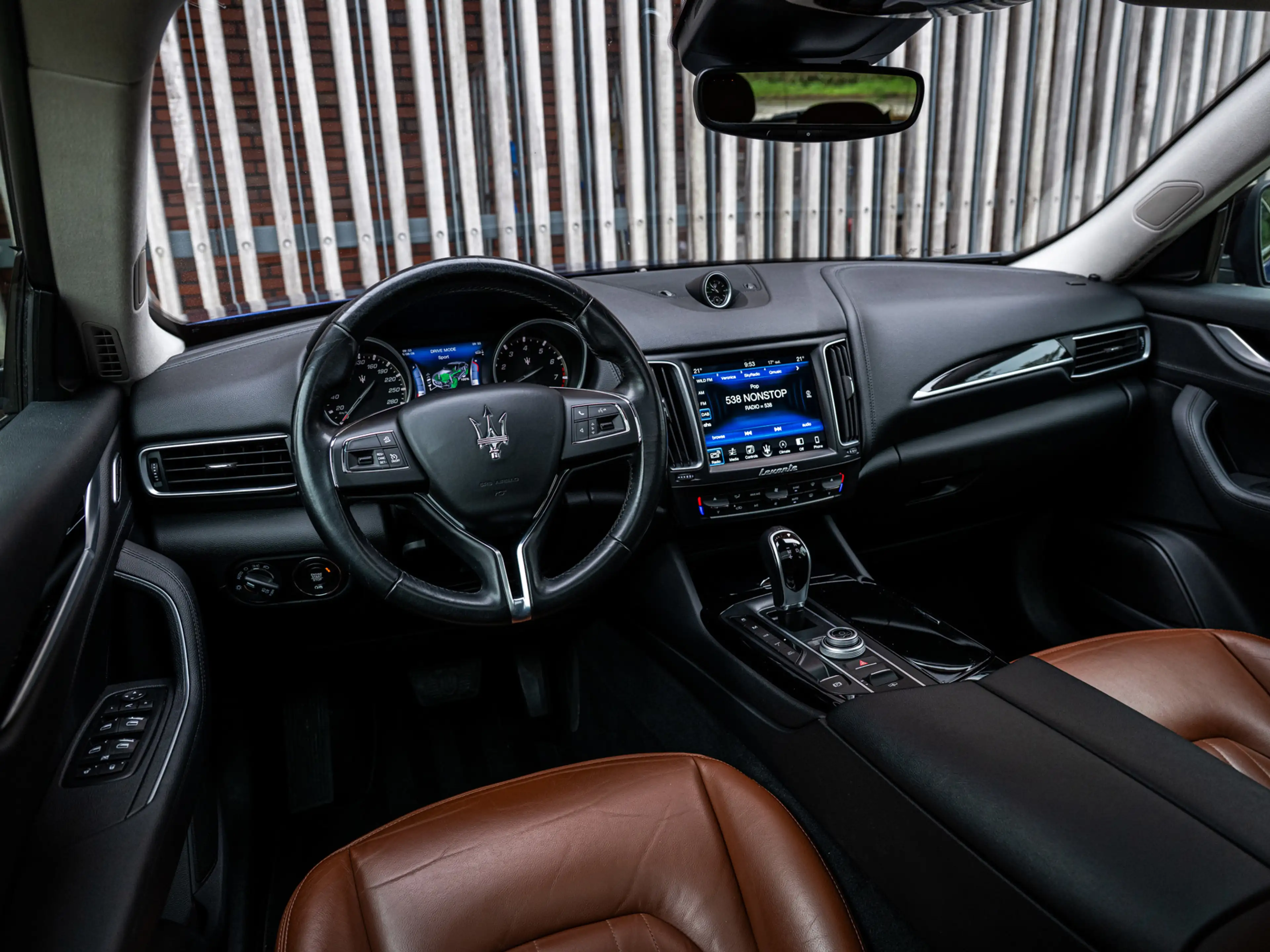 Maserati Levante 3.0 V6 S AWD 430pk |Panoramadak|Luchtvering|Keyles — photo 9