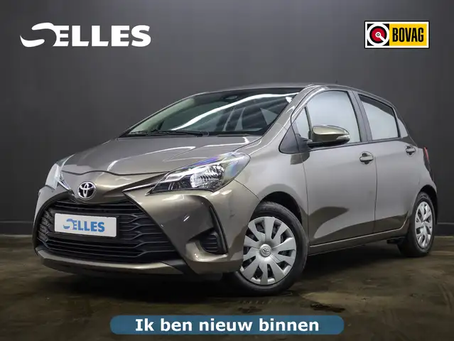 Toyota Yaris 1.5 VVT-i Executive | Navigatie | Achteruitrijcame