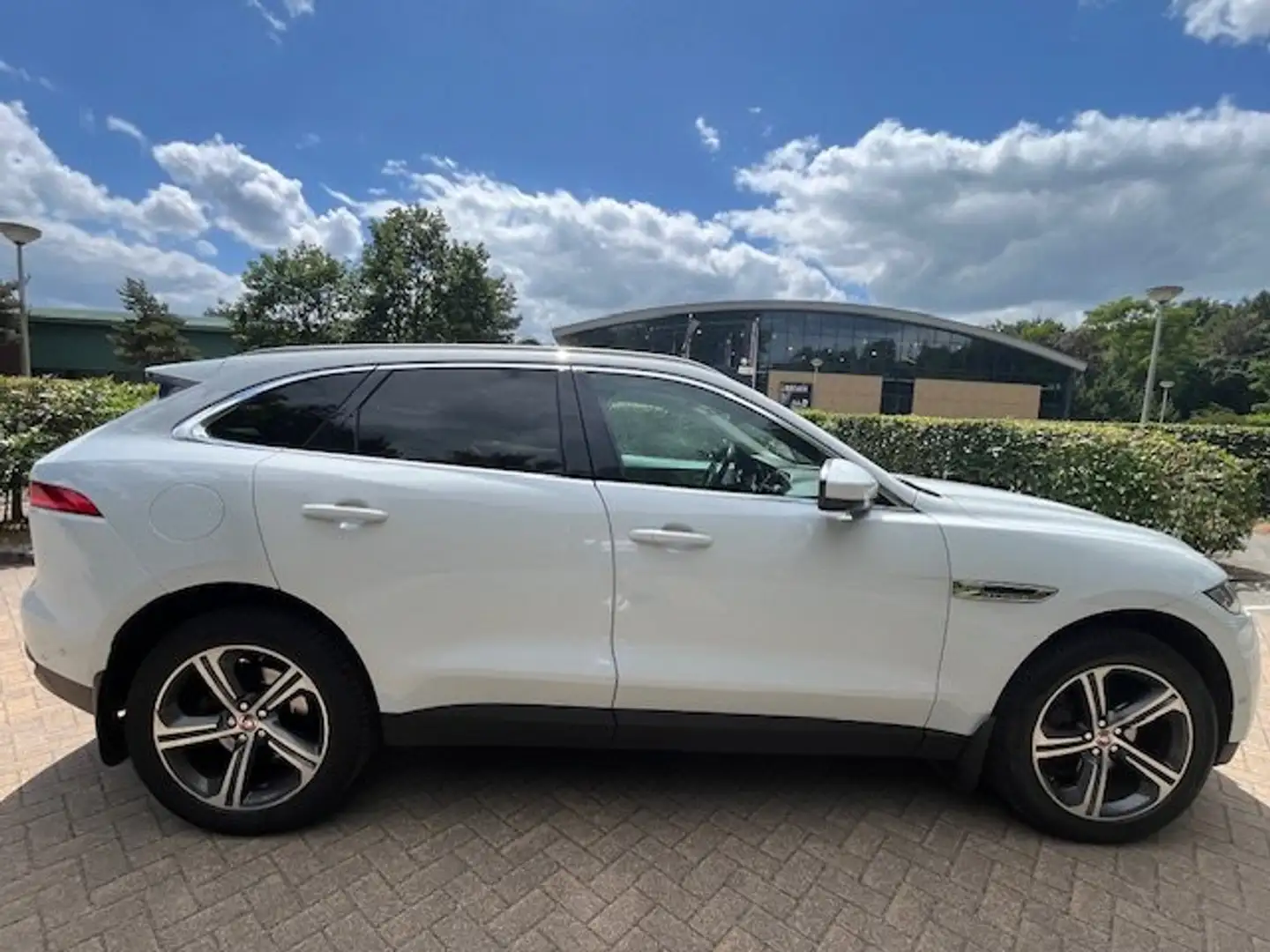 Jaguar F-Pace F-Pace 20d AWD Aut. Prestige Blanc - 1
