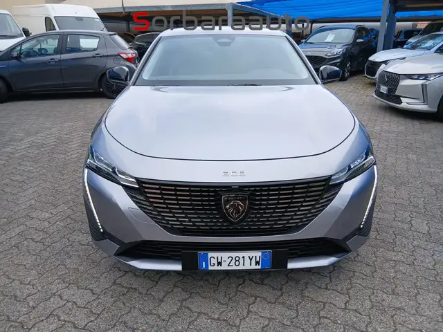Peugeot 308 view 6
