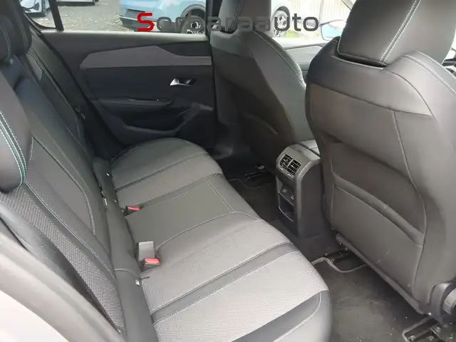 Peugeot 308 view 15