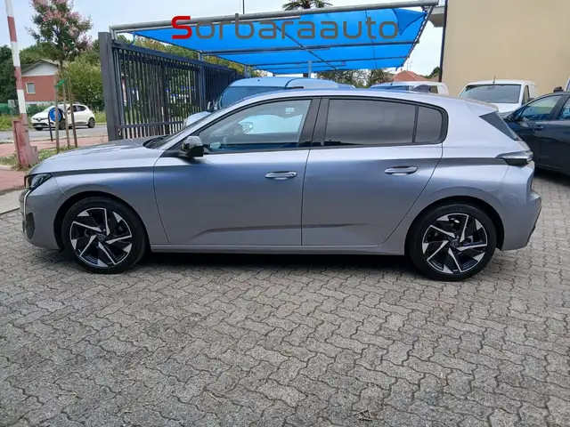 Peugeot 308 view 3