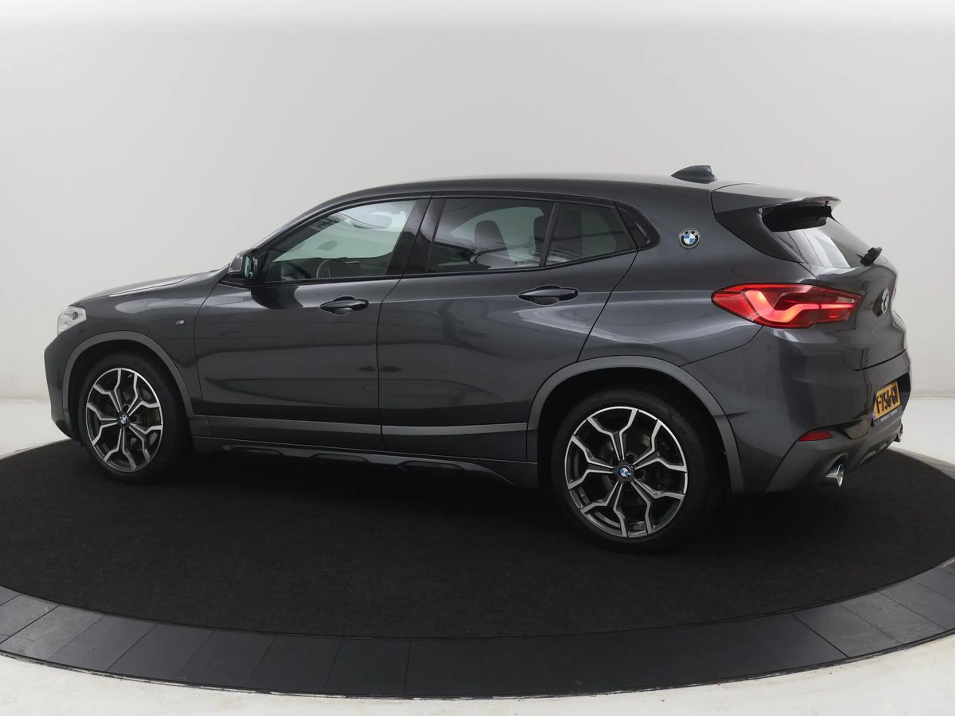BMW X2 sDrive20i High Executive M-sport | Sportstoelen | — photo 2