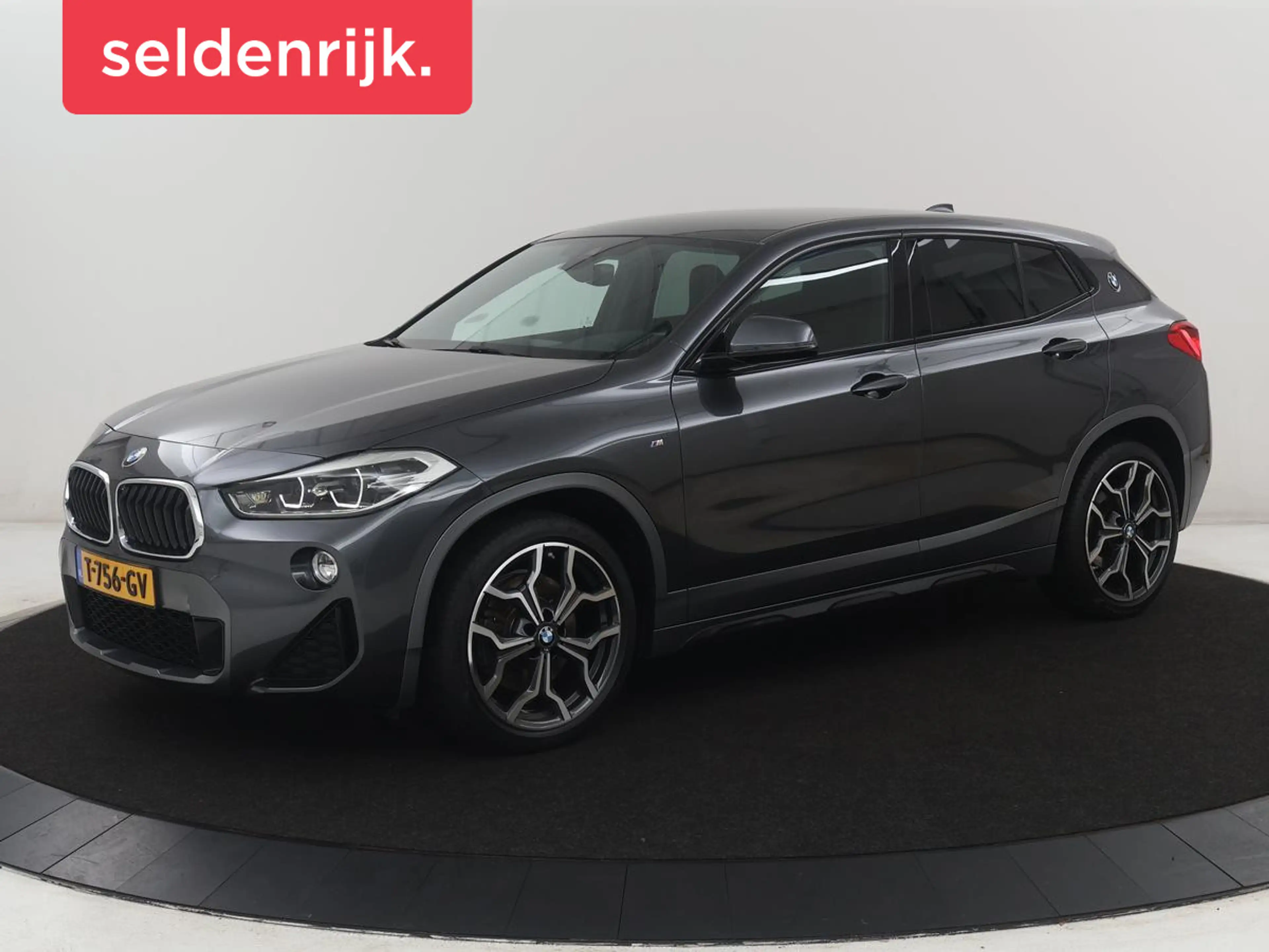 BMW X2 sDrive20i High Executive M-sport | Sportstoelen |