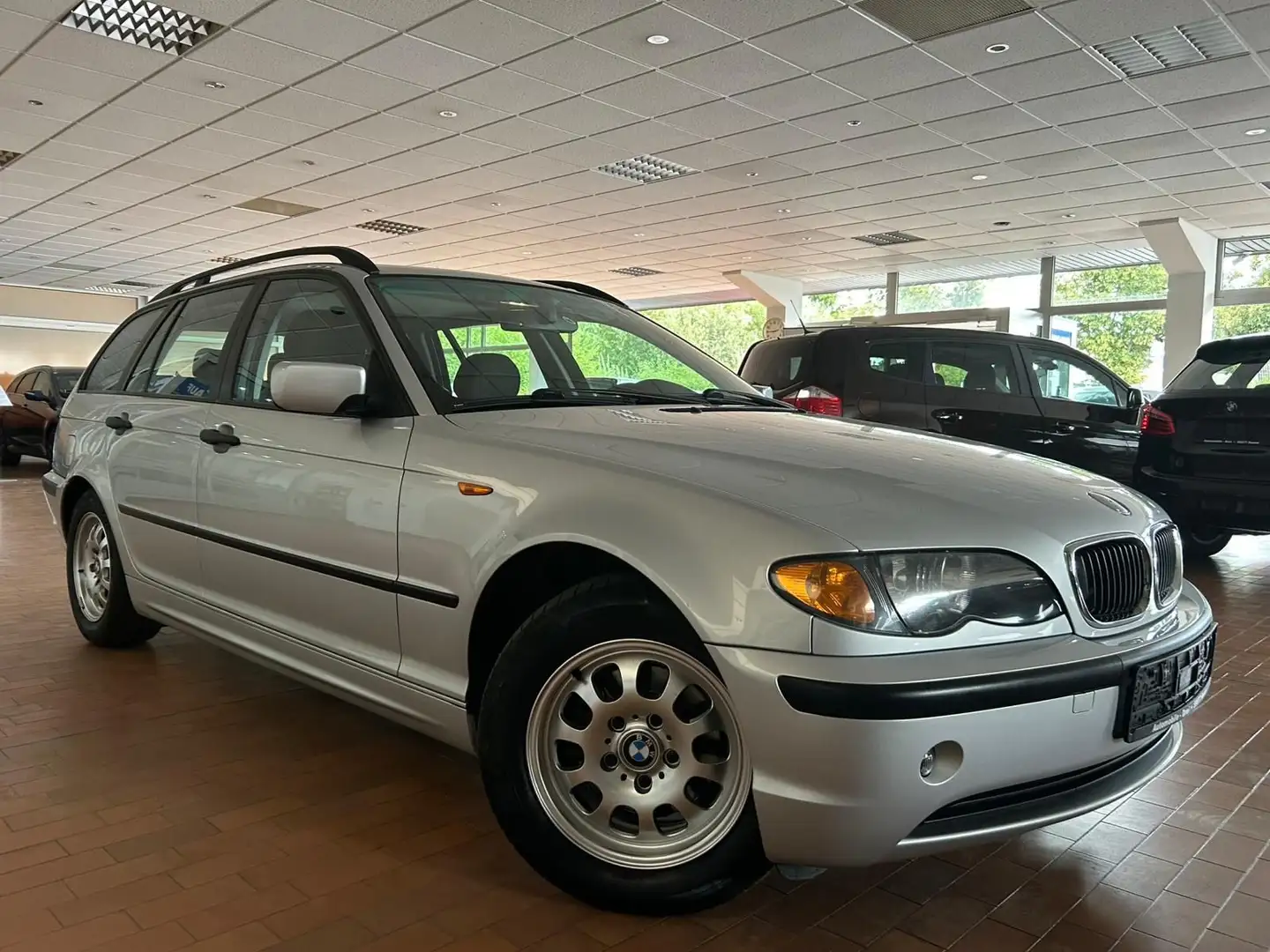 BMW 316 Baureihe 3 Touring 316i Silber - 2