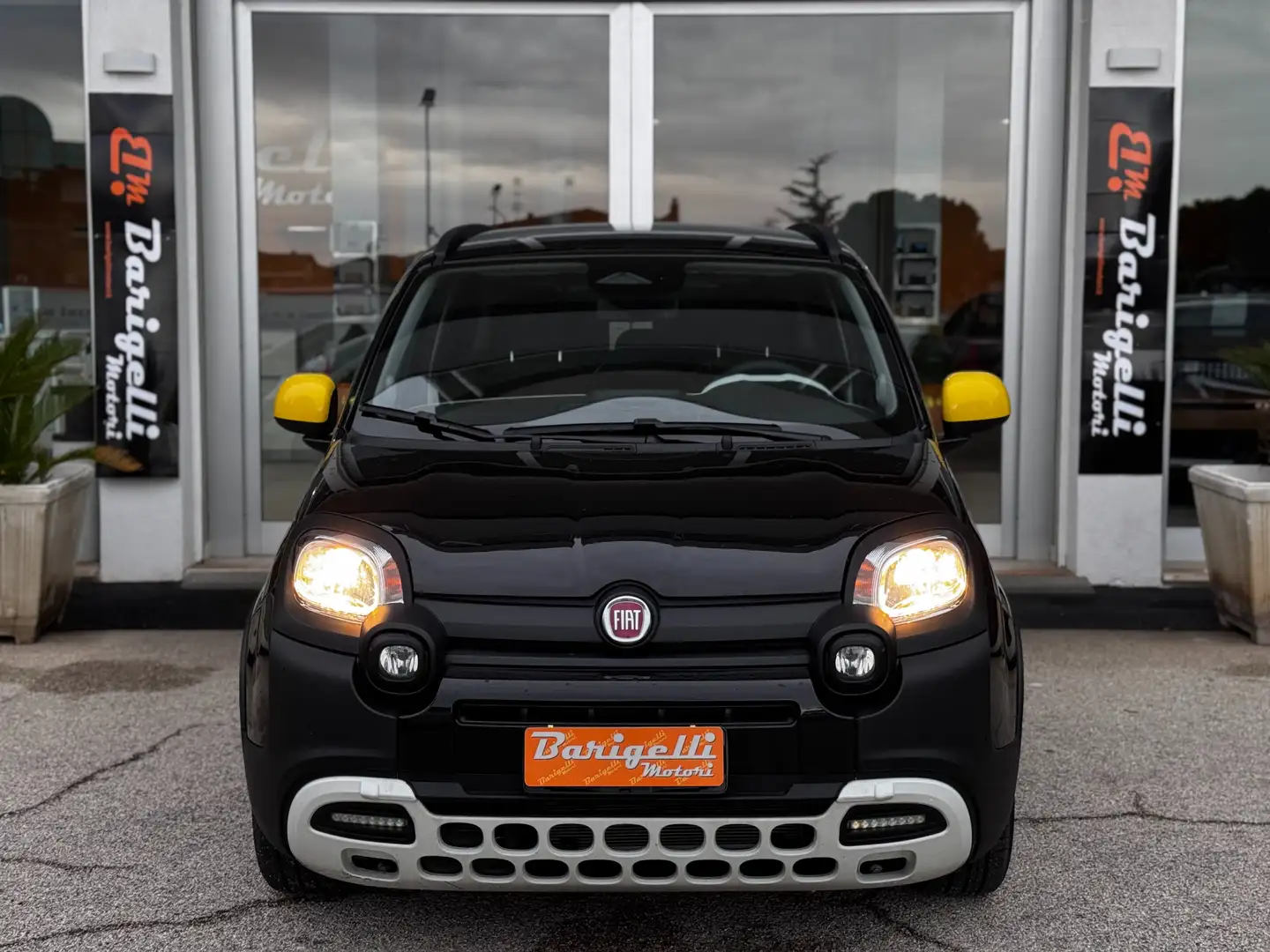 Fiat Panda Pandina Cross 1.0 firefly hybrid s Noir - 1