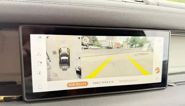 Land Rover Defender view 15