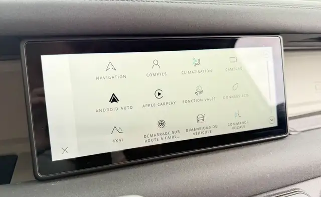 Land Rover Defender view 12