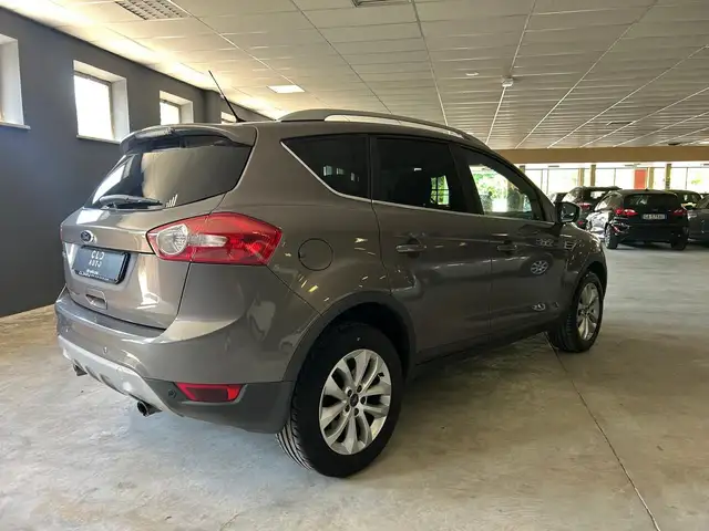 Ford Kuga view 4