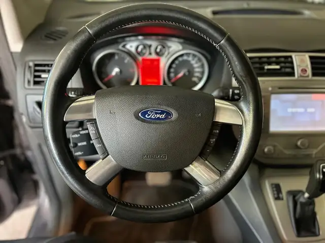 Ford Kuga view 14