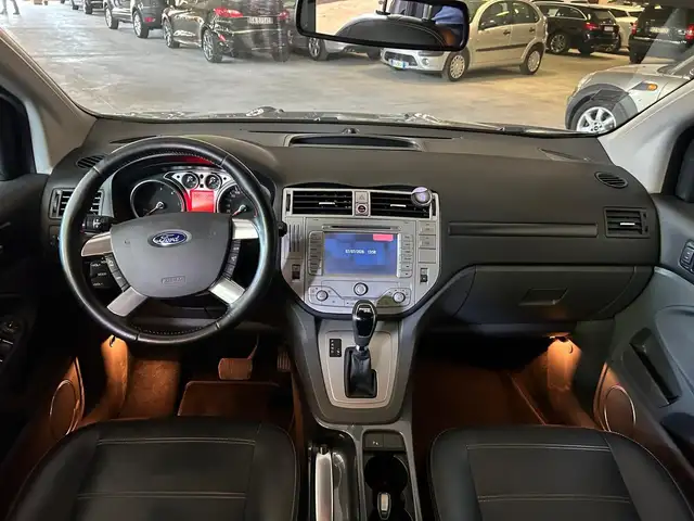 Ford Kuga view 10