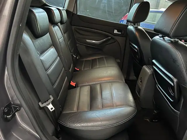 Ford Kuga view 11