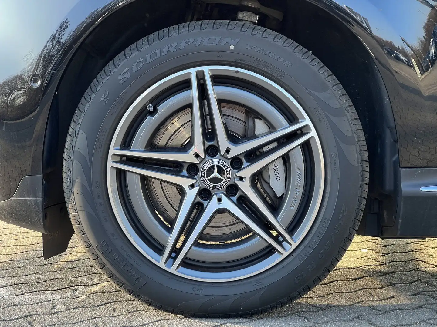 Mercedes-Benz EQC 400 400 4M AMG+Distro+SHD+360+Sound+Fahrassisten Noir - 2