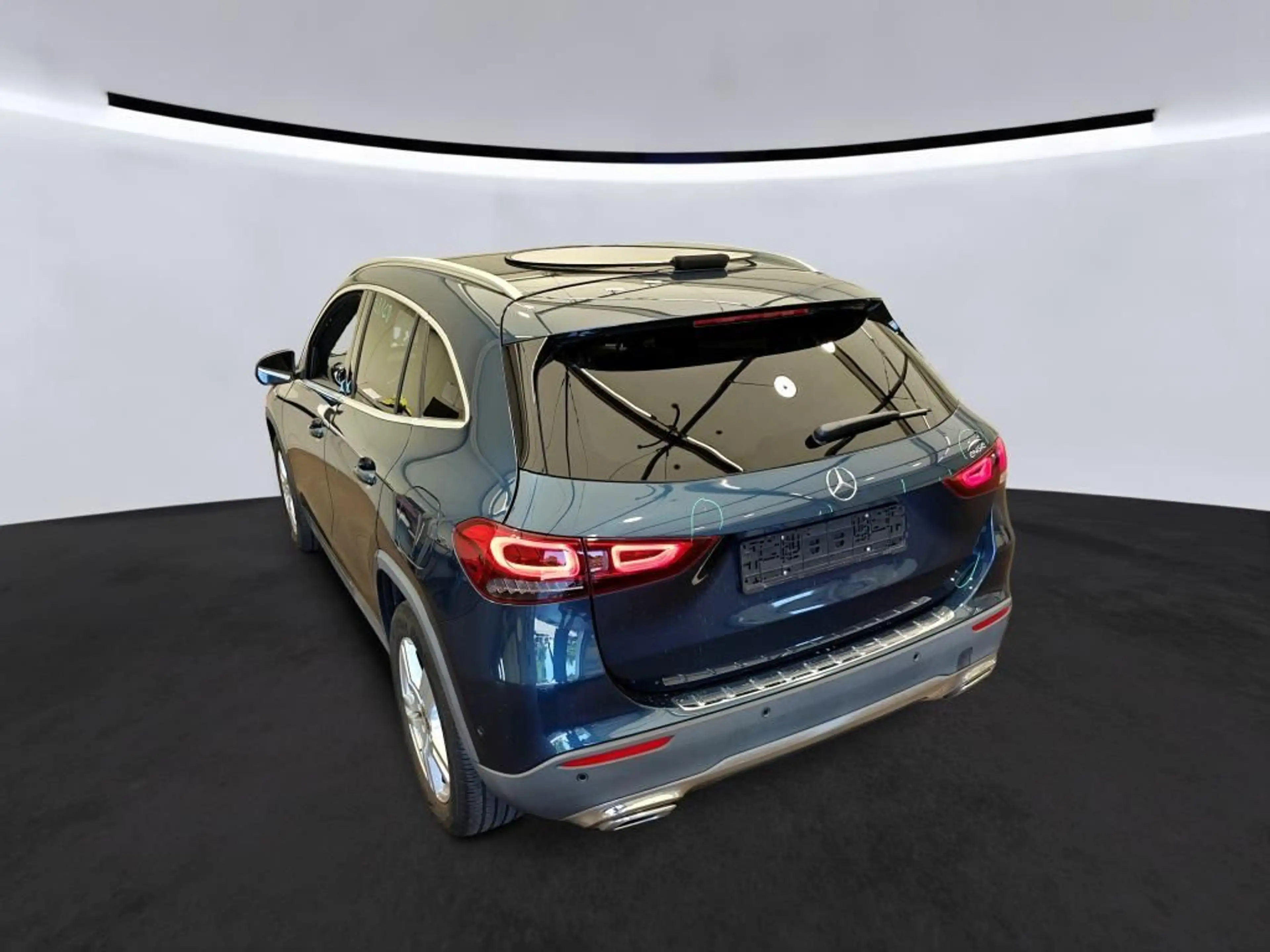 Mercedes-Benz GLA 200 d Progressive LED/Kam/Temp/SHZ/Virtual — photo 4