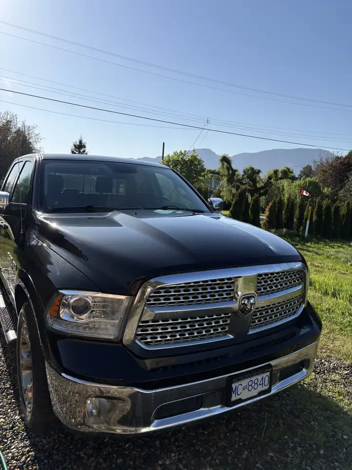 RAM 1500 снимка RAM 1500