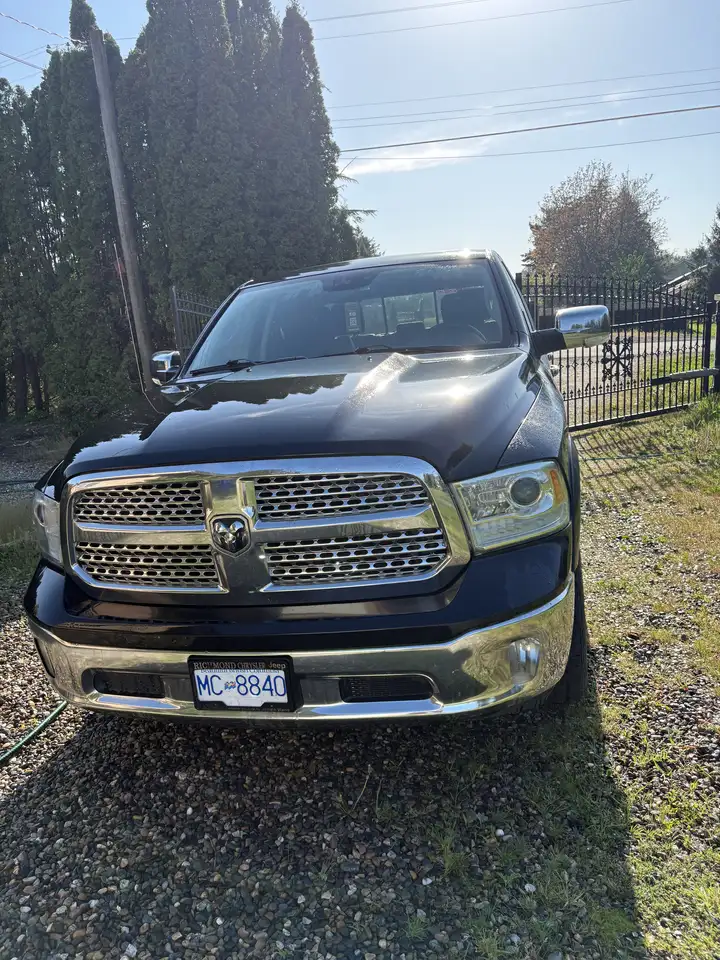 RAM 1500 снимка RAM 1500