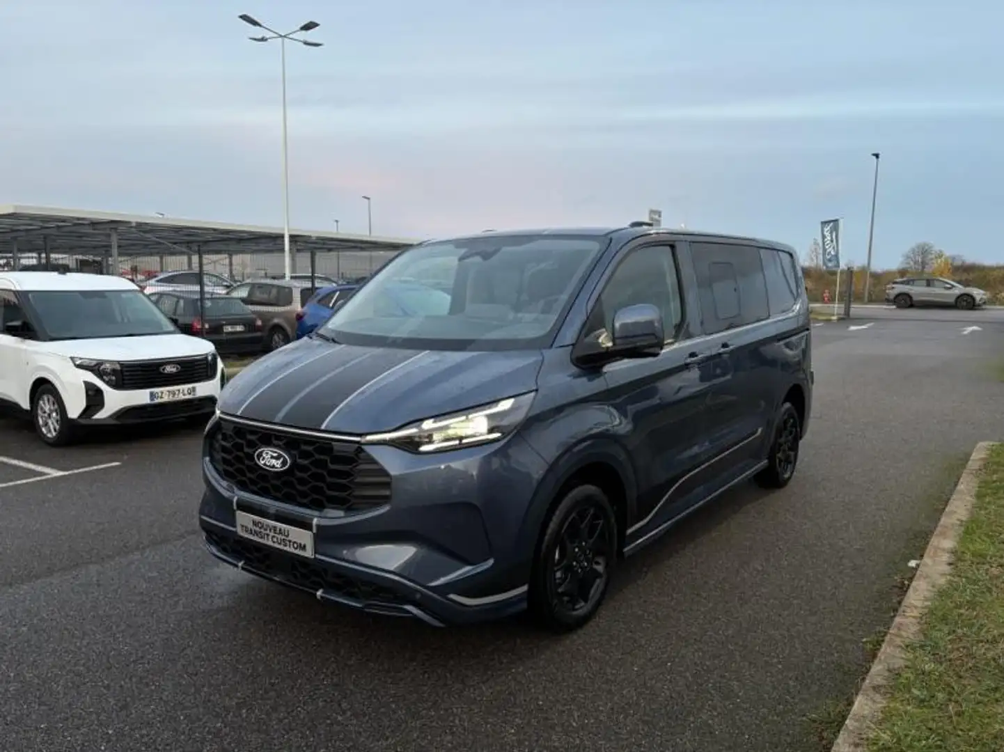 Ford Transit Custom 320 L1H1 2.5 Duratec 232ch Hybride recheargeable Cabine Approfondie Sport CVT Blauw - 1